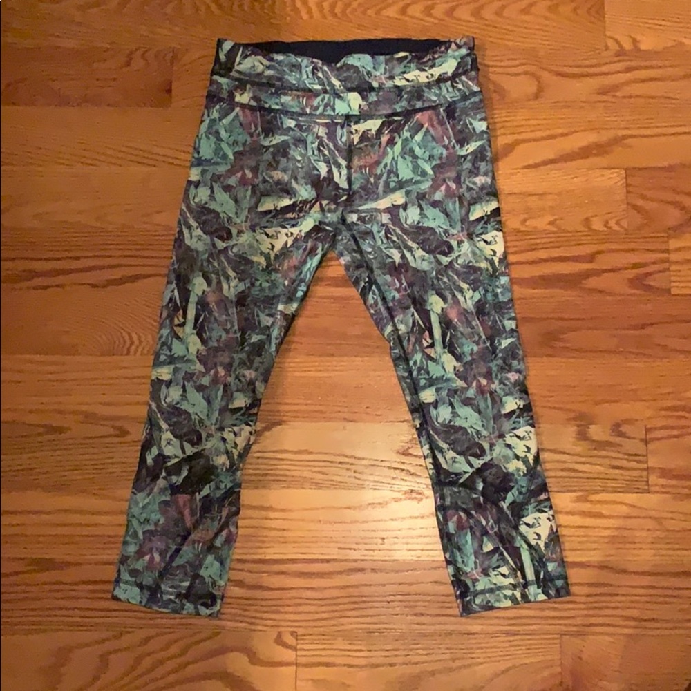 Lululemon cropped leggings